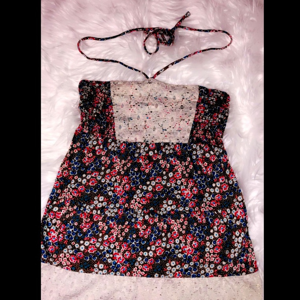 Decree floral halter top, Size M